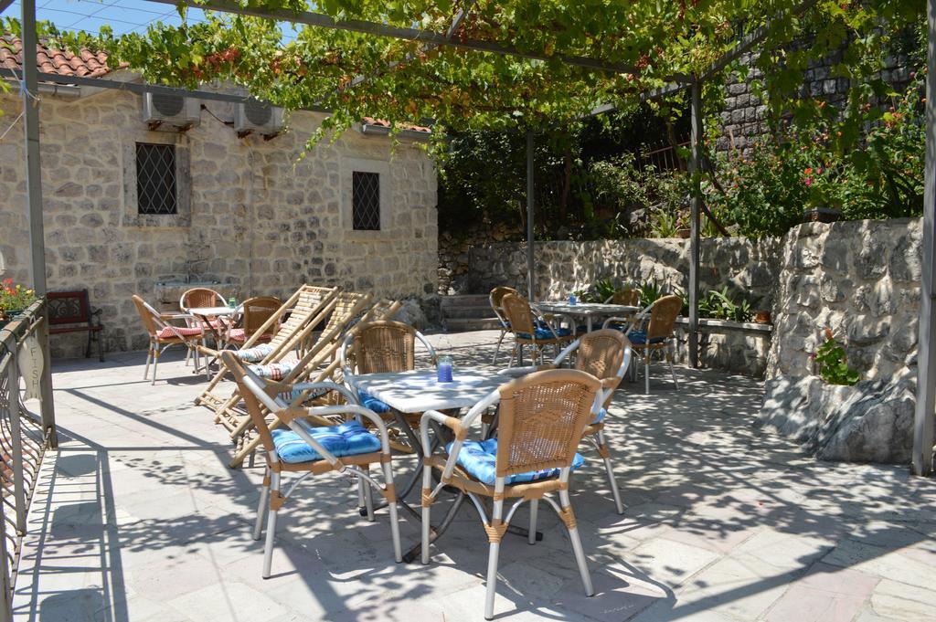 Apartments Franovic بيراتس المظهر الخارجي الصورة